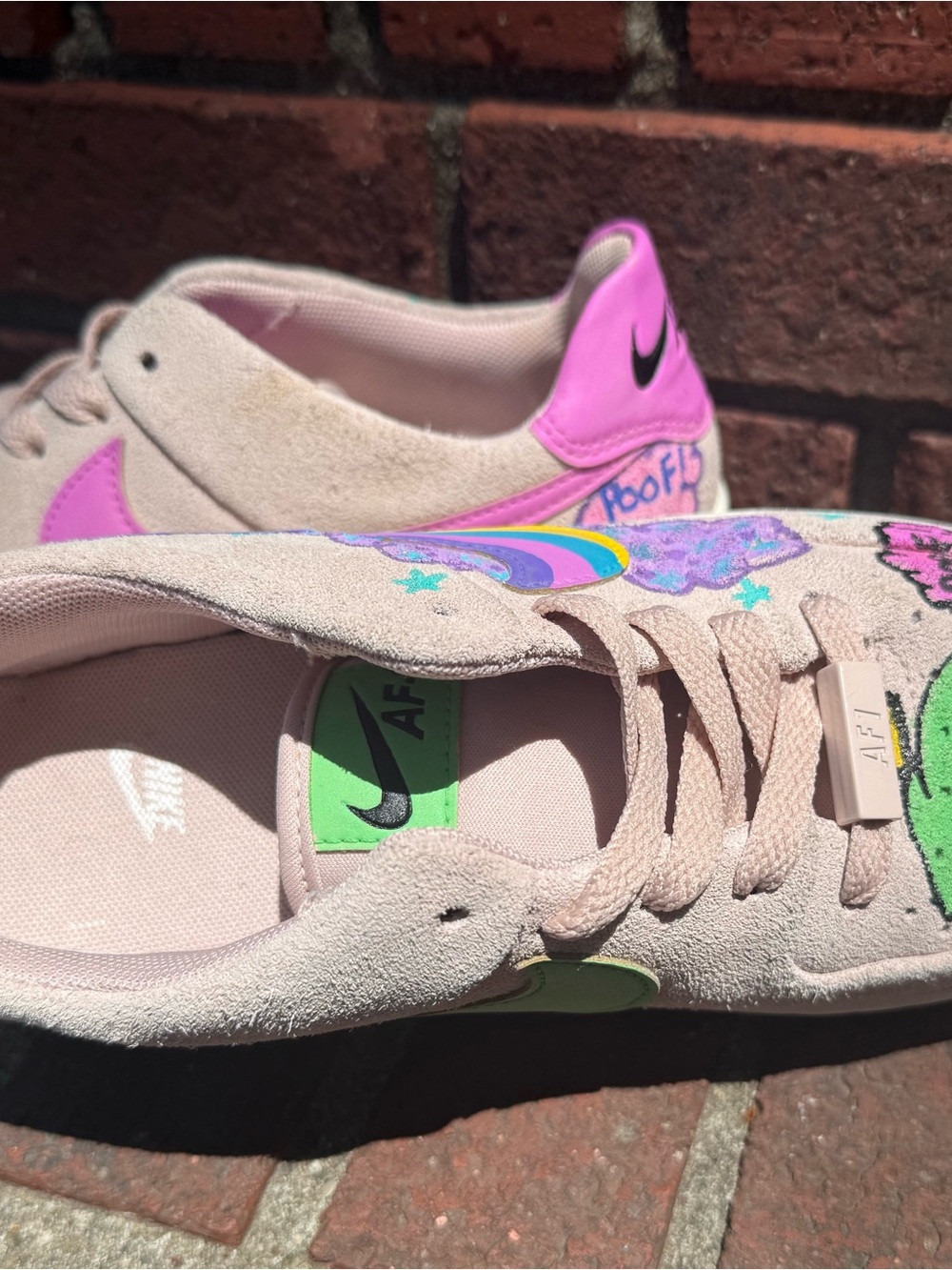 Hand painted - Nike - Fairly Oddparents Pink Suede AF-1 Sneakers - Picture 12 of 12